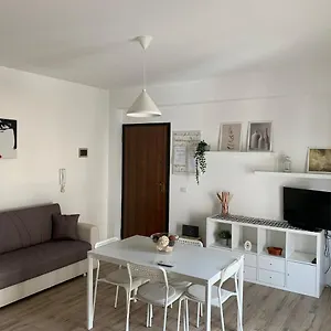  Appartamento Casa vacanze Giardini Naxos Italia