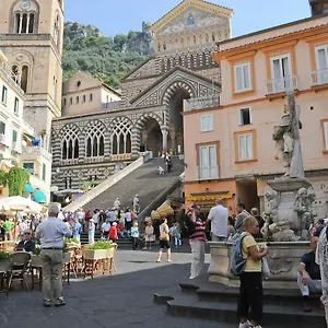 Πανσιόν La Piazzetta