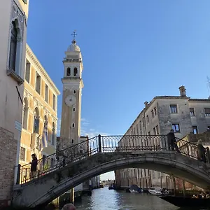  Appartamento Casa Ai Greci - In Castello Italia